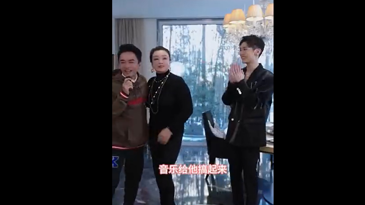 吳宗憲現身與張蘭一起直播。（圖／翻攝自微博）
