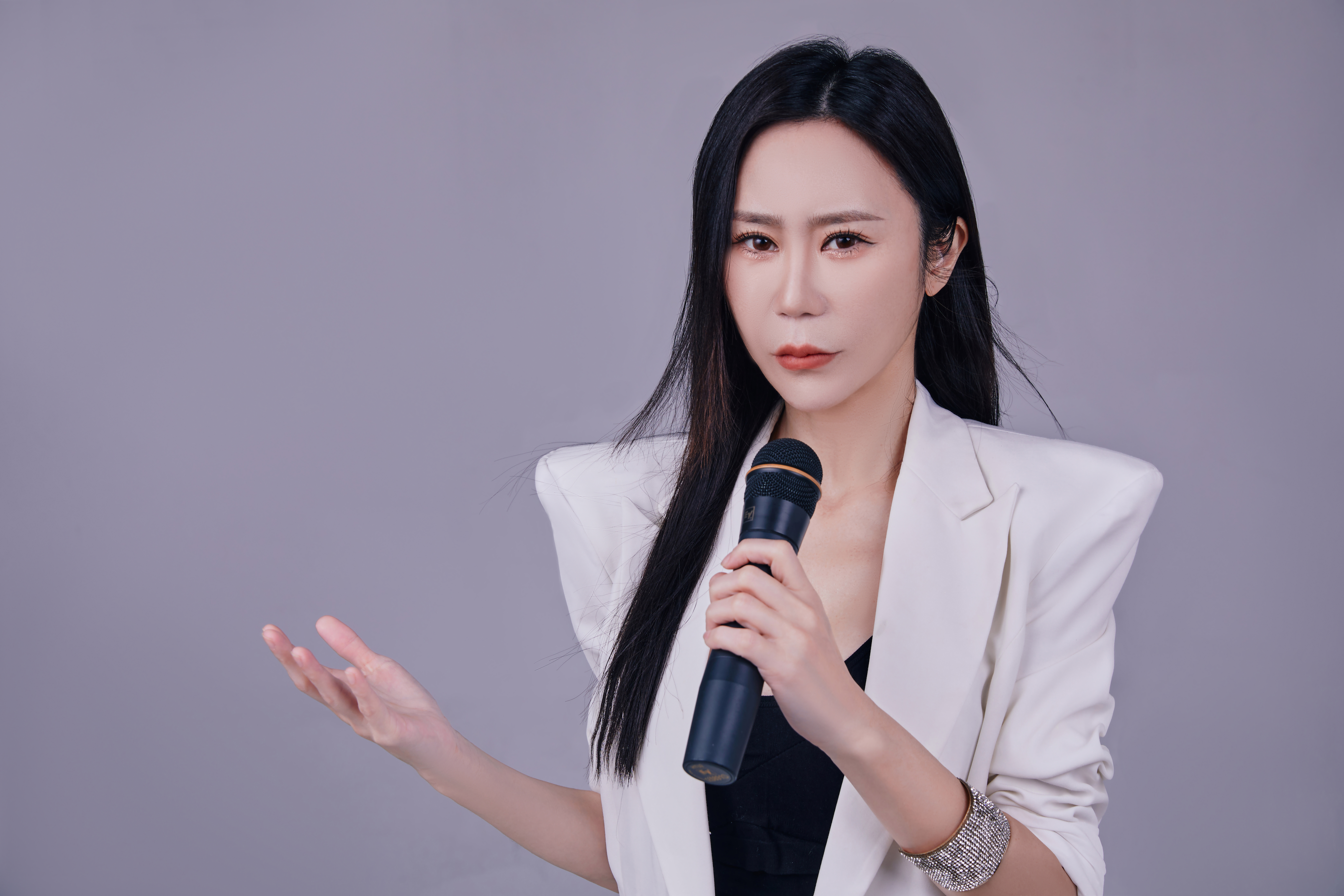 安晨妤遭爆介入醫師的婚姻，她發聲否認。（圖／翻攝自安晨妤&nbsp;臉書）