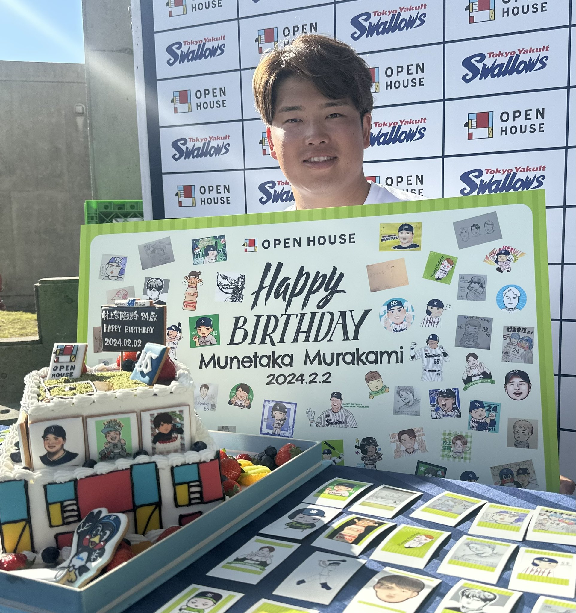 村上宗隆開心過24歲生日。(圖/翻攝自養樂多社群平台X)