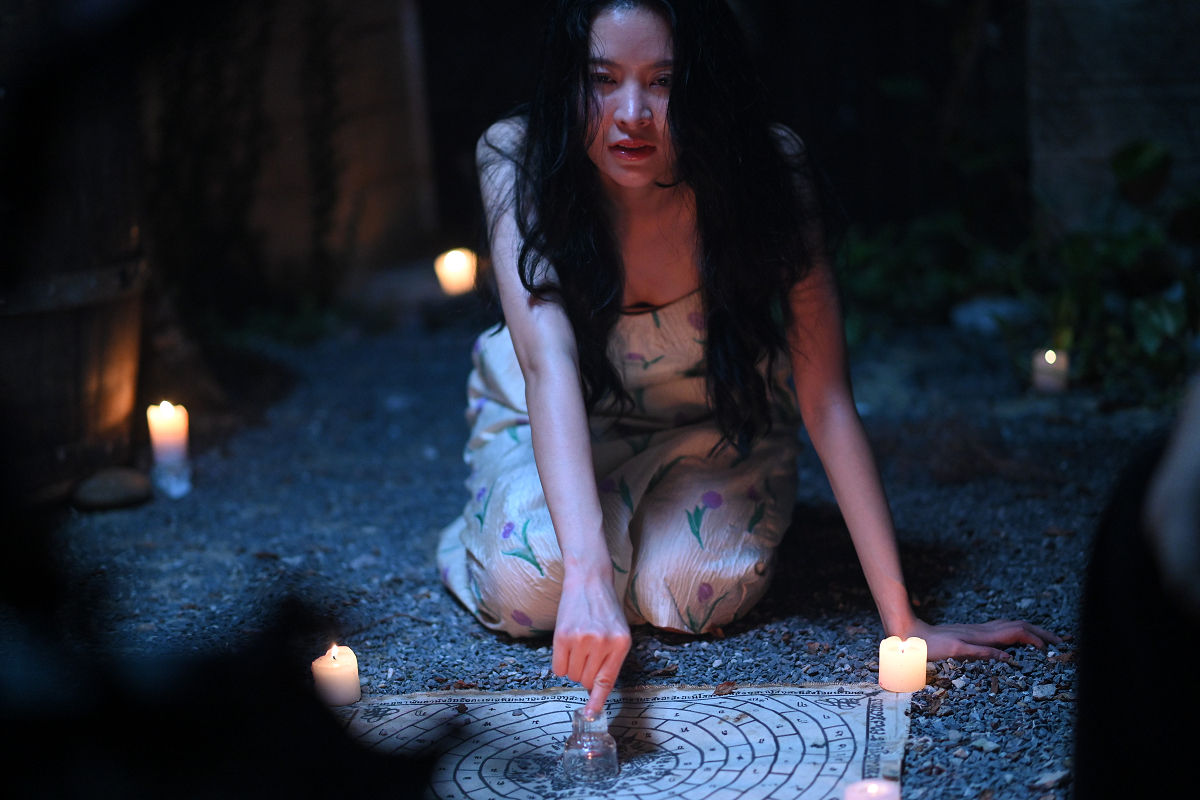 泰國恐怖電影《鬼碟仙》將於22日在台上映。（圖／采昌國際多媒體提供）