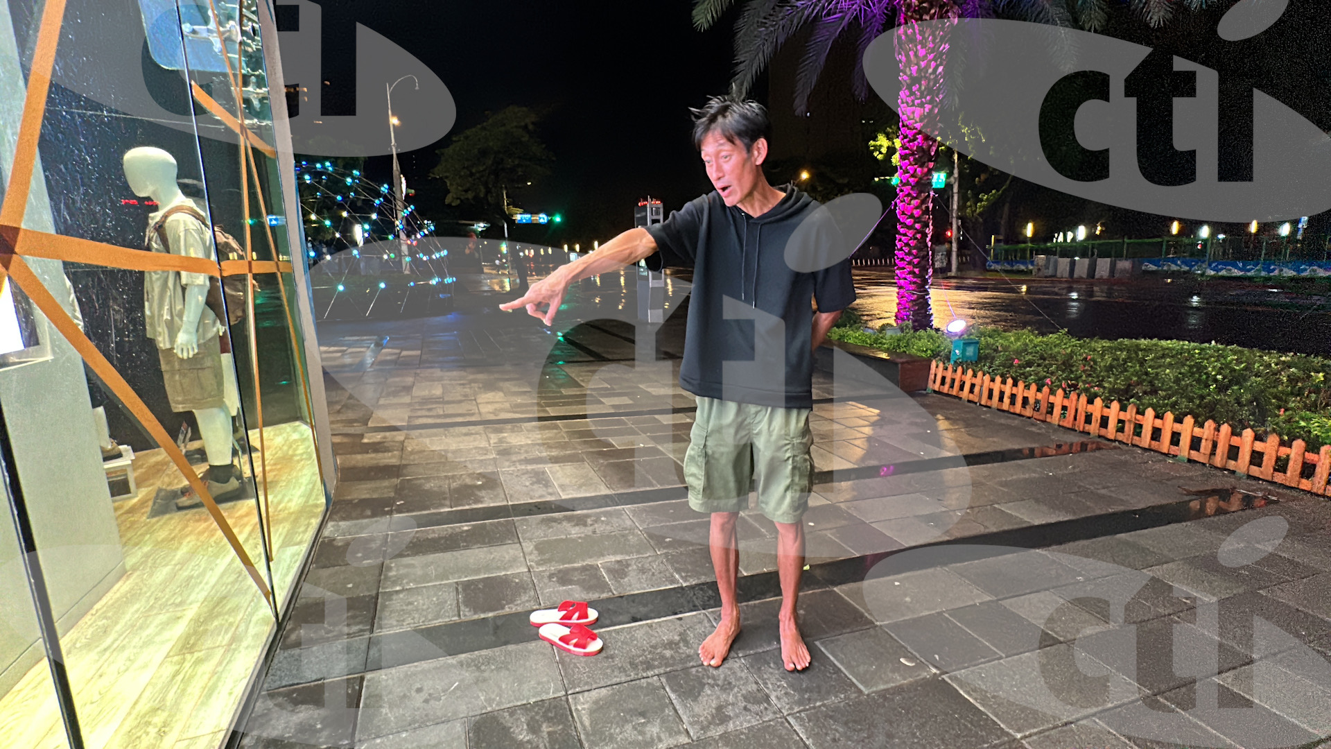 藝人唐治平先前深夜一個人在信義商圈遊蕩。（圖／塗豐駿 攝）