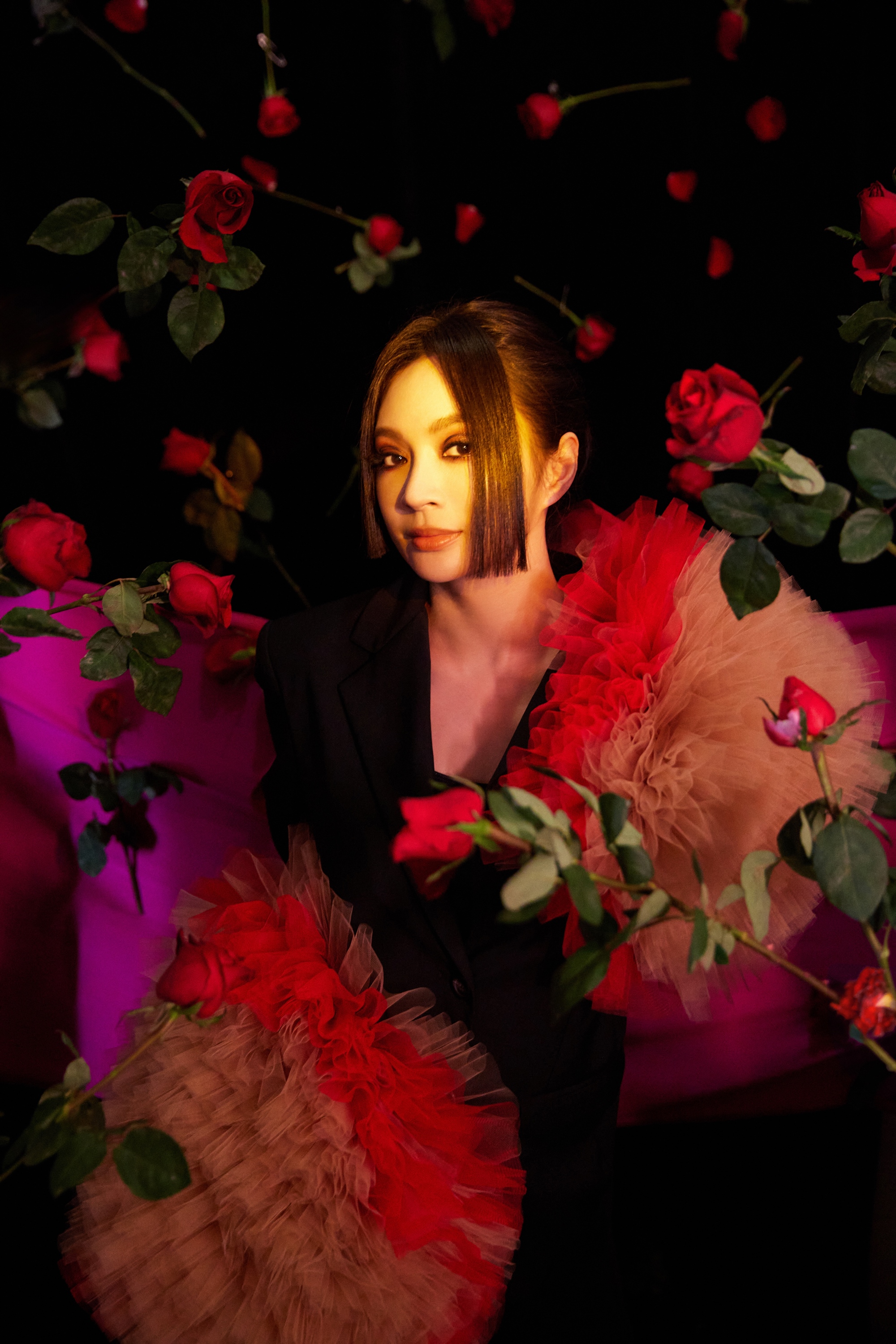 Faye詹雯婷在上海跨年與日本二次元歌姬美依禮芽合唱。(圖／亞神音樂 提供)