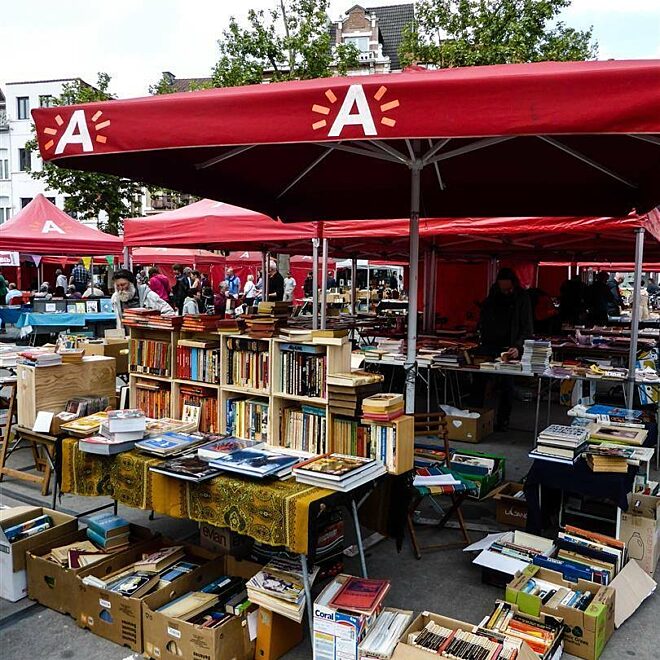 Strip boekenplein perm