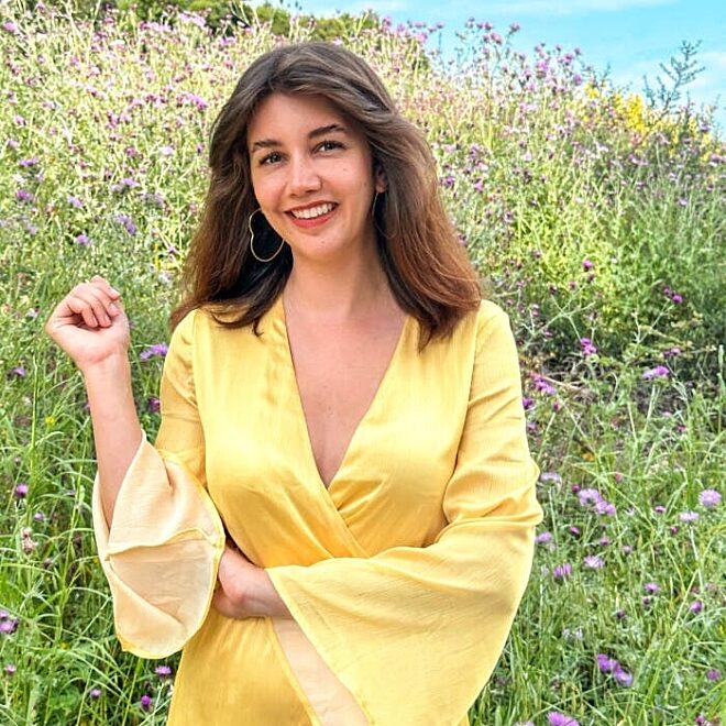 Signeersessie: Bonnie Nottroth signeert haar "Leuke-mensen-boek"