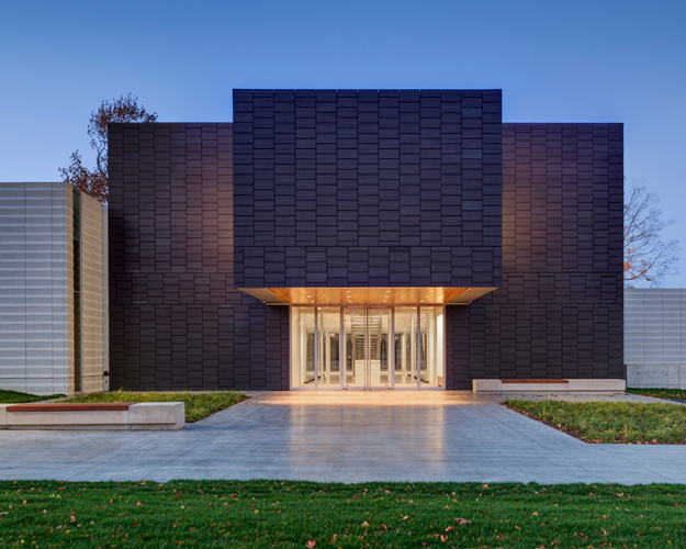 Machado Silvetti developed a design that brings museum visitors directly from campus paths and outdoor sculpture areas through a monumental two-story glass archive hall that showcases the College’s unique collection