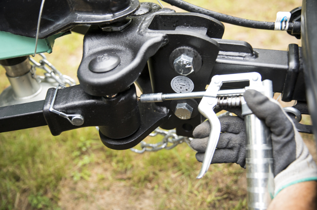 TruTrack™ weight distribution hitch sway control lubrication TruTrack™ weight distribution hitch sway control lubrication