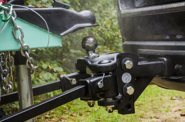 TruTrack™ weight distribution hitch with trailer ball TruTrack™ weight distribution hitch with trailer ball