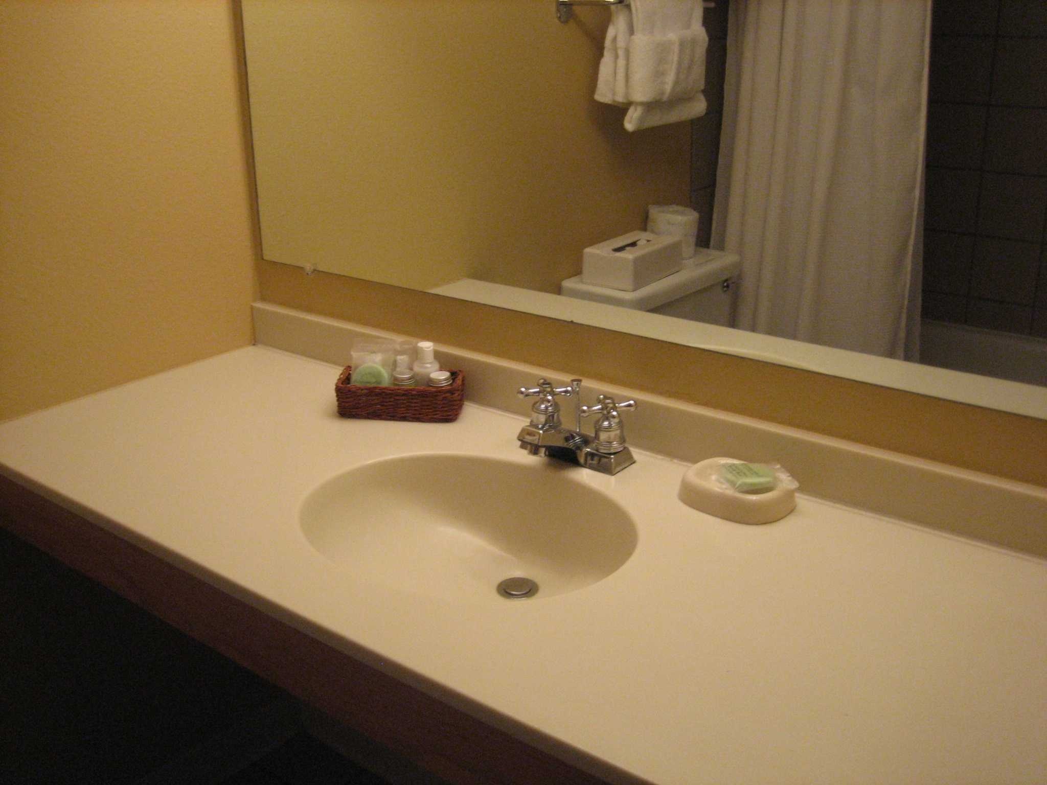 Bathroom image classifcation dataset for machine learning