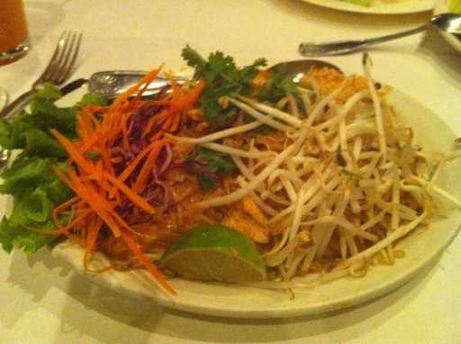 Pad thai image classifcation dataset for machine learning