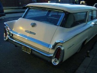 image of beach_wagon_car