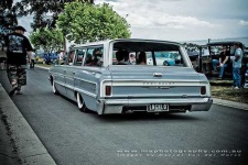 image of beach_wagon_car