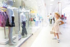 image of people_shopping