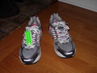 image of running_shoe