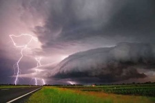 image of thunderstorm