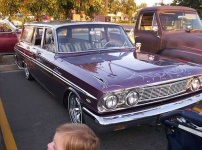 image of beach_wagon_car