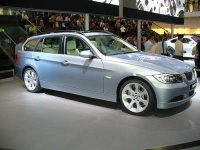 image of beach_wagon_car