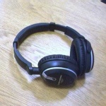 image of headphones