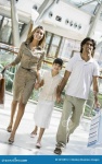 image of people_shopping