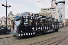 image of streetcar