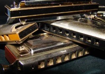 image of harmonica #4