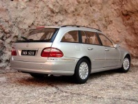 image of beach_wagon_car
