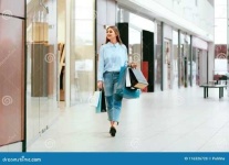 image of people_shopping #3