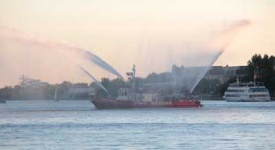 image of fireboat