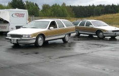 image of beach_wagon_car