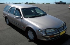 image of beach_wagon_car
