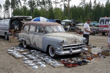 image of beach_wagon_car