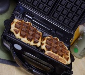 image of waffle_iron #22