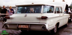 image of beach_wagon_car