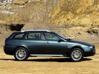 image of beach_wagon_car