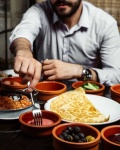 image of people_eating