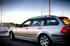 image of beach_wagon_car