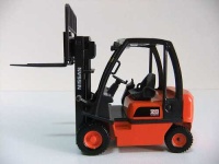 image of forklift #7