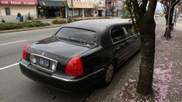 image of limousine
