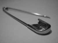 image of safety_pin