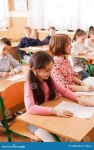 image of people_studying