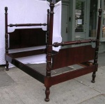 image of four_poster
