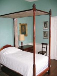 image of four_poster