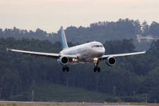 image of airliner