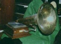 image of gramophone