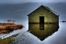 image of boathouse