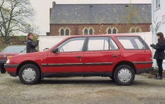 image of beach_wagon_car