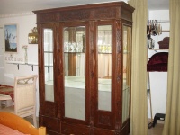 image of china_cabinet