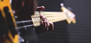 image of guitar