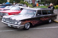 image of beach_wagon_car