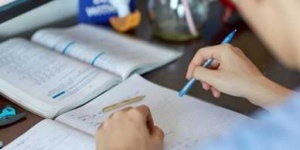 image of people_studying