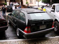 image of beach_wagon_car